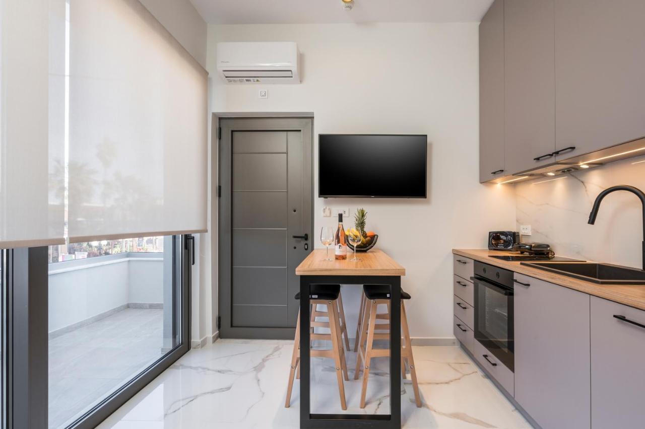 Orama Luxury Apartment