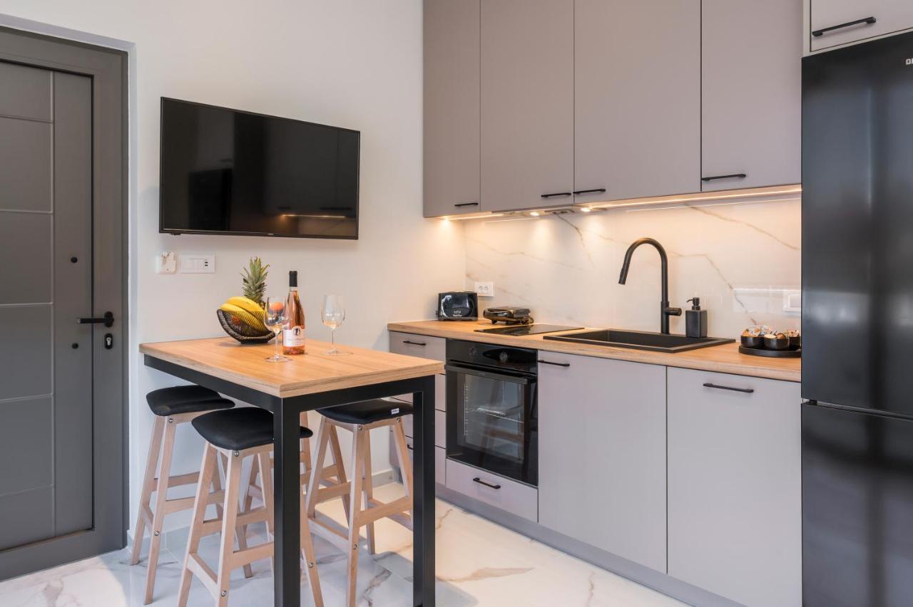Orama Luxury Apartment