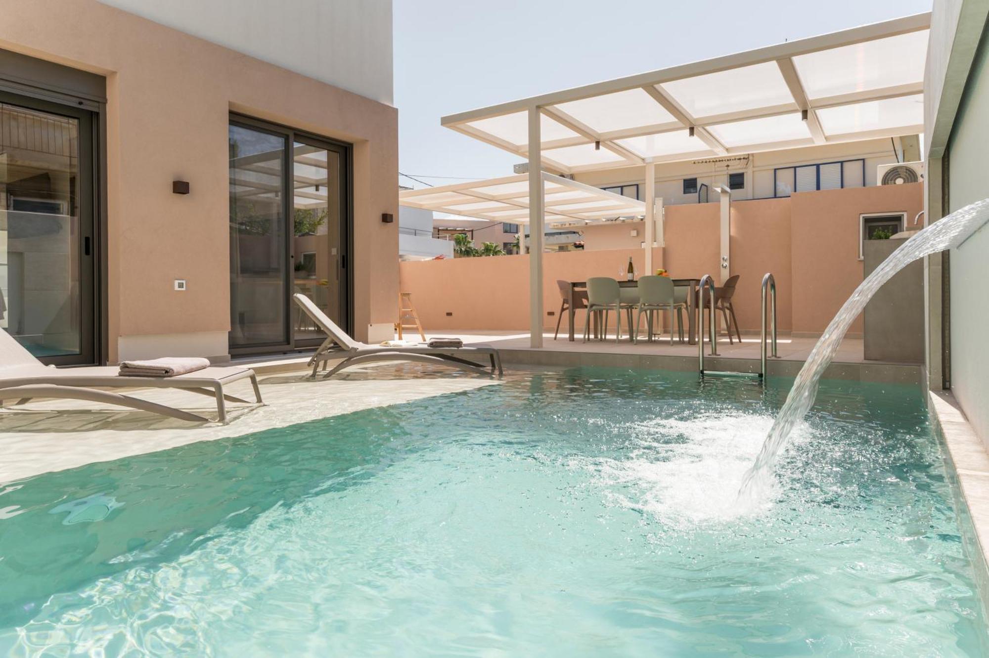 Orama Luxury Apartment *