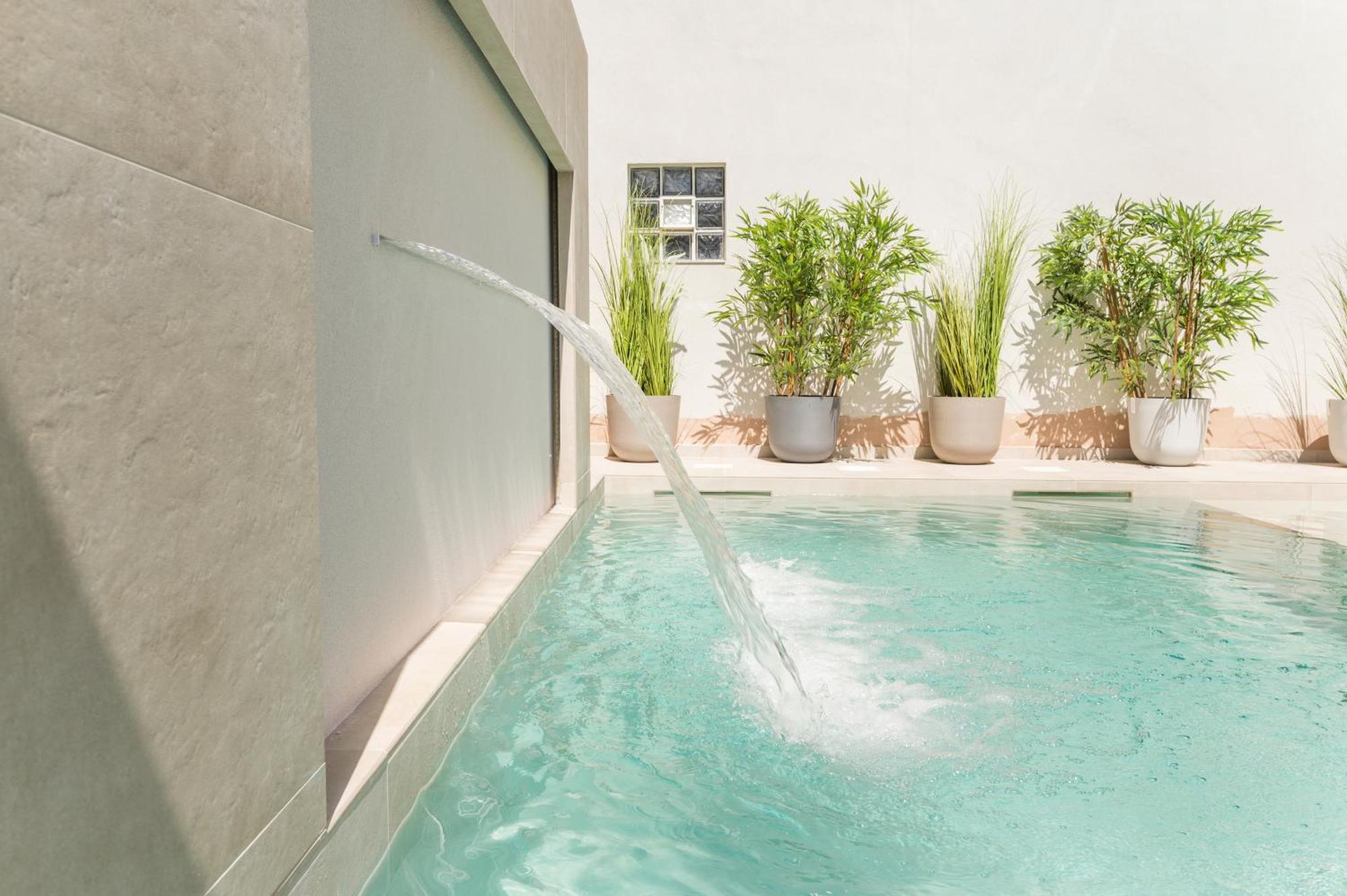 Orama Luxury Apartment